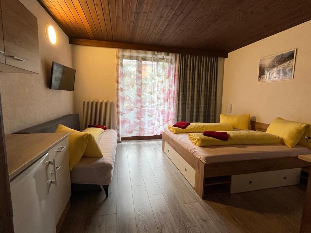 Pension Steiner, 6143 Matrei Am Brenner!!Check-In Between 15 - 21 O'Clock!! No Breakfast Muhlbachl Exterior foto